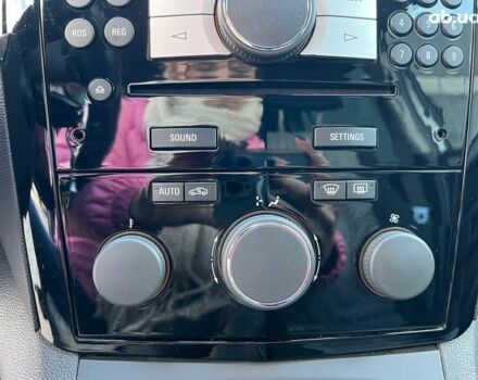 Серый Опель Зафира, объемом двигателя 1.7 л и пробегом 335 тыс. км за 7690 $, фото 30 на Automoto.ua