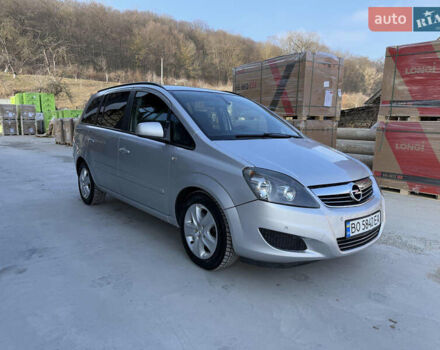 Сірий Опель Зафіра, об'ємом двигуна 1.69 л та пробігом 251 тис. км за 7750 $, фото 17 на Automoto.ua