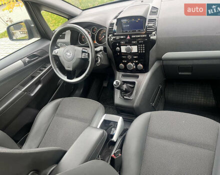 Опель Зафира 2012 в Луцке на Automoto.ua Серый Опель Зафира, объемом двигателя 1.7 л и пробегом 242 тыс. км за 8600 $, фото 23 на Automoto.ua