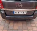 Серый Опель Зафира, объемом двигателя 1.8 л и пробегом 182 тыс. км за 8000 $, фото 2 на Automoto.ua