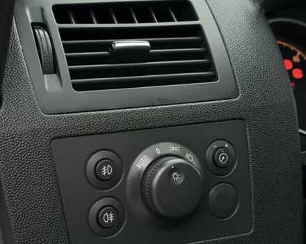 Серый Опель Зафира, объемом двигателя 1.7 л и пробегом 192 тыс. км за 7890 $, фото 29 на Automoto.ua