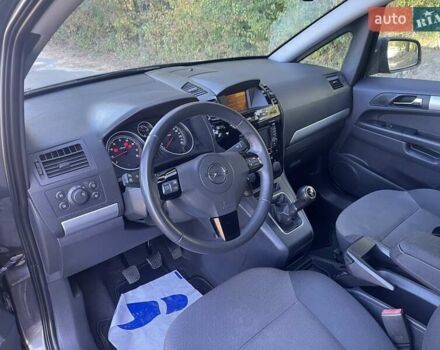 Сірий Опель Зафіра, об'ємом двигуна 1.8 л та пробігом 202 тис. км за 7400 $, фото 26 на Automoto.ua