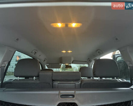 Серый Опель Зафира, объемом двигателя 1.7 л и пробегом 185 тыс. км за 8500 $, фото 5 на Automoto.ua