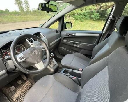 Сірий Опель Зафіра, об'ємом двигуна 1.6 л та пробігом 176 тис. км за 6700 $, фото 14 на Automoto.ua