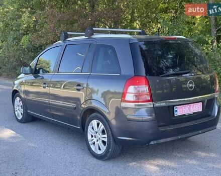 Сірий Опель Зафіра, об'ємом двигуна 1.8 л та пробігом 202 тис. км за 7400 $, фото 4 на Automoto.ua