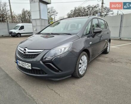 Серый Опель Зафира, объемом двигателя 1.96 л и пробегом 224 тыс. км за 10500 $, фото 10 на Automoto.ua