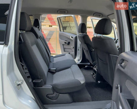 Сірий Опель Зафіра, об'ємом двигуна 1.69 л та пробігом 251 тис. км за 7750 $, фото 35 на Automoto.ua