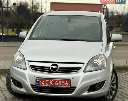 Серый Опель Зафира, объемом двигателя 1.7 л и пробегом 192 тыс. км за 7890 $, фото 2 на Automoto.ua