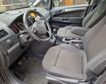 Сірий Опель Зафіра, об'ємом двигуна 1.8 л та пробігом 153 тис. км за 4800 $, фото 16 на Automoto.ua