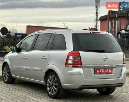 Серый Опель Зафира, объемом двигателя 1.7 л и пробегом 192 тыс. км за 7890 $, фото 102 на Automoto.ua