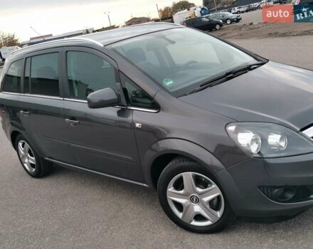 Опель Зафира 2012 в Белой Церкве на Automoto.ua Серый Опель Зафира, объемом двигателя 1.6 л и пробегом 215 тыс. км за 7500 $, фото 8 на Automoto.ua