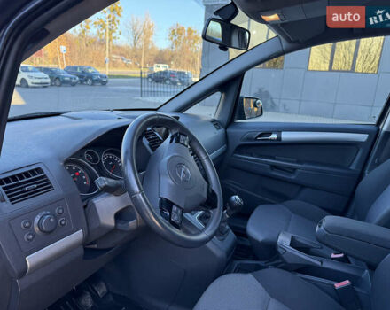 Серый Опель Зафира, объемом двигателя 1.8 л и пробегом 170 тыс. км за 7200 $, фото 22 на Automoto.ua