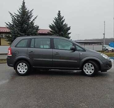 Серый Опель Зафира, объемом двигателя 1.6 л и пробегом 183 тыс. км за 7300 $, фото 10 на Automoto.ua