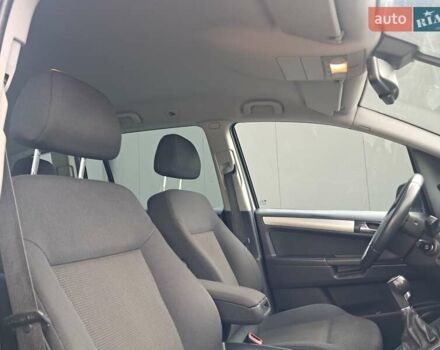 Опель Зафира 2012 в Могилев-Подольском на Automoto.ua Серый Опель Зафира, объемом двигателя 1.8 л и пробегом 259 тыс. км за 7800 $, фото 8 на Automoto.ua