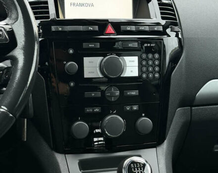 Серый Опель Зафира, объемом двигателя 1.7 л и пробегом 192 тыс. км за 7890 $, фото 26 на Automoto.ua