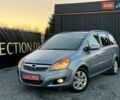 Серый Опель Зафира, объемом двигателя 1.9 л и пробегом 220 тыс. км за 8199 $, фото 3 на Automoto.ua