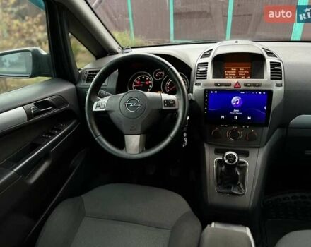 Опель Зафира 2012 в Львове на Automoto.ua Серый Опель Зафира, объемом двигателя 1.7 л и пробегом 190 тыс. км за 7500 $, фото 4 на Automoto.ua