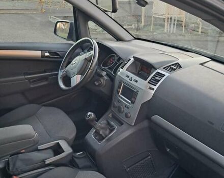 Серый Опель Зафира, объемом двигателя 1.6 л и пробегом 202 тыс. км за 6300 $, фото 21 на Automoto.ua