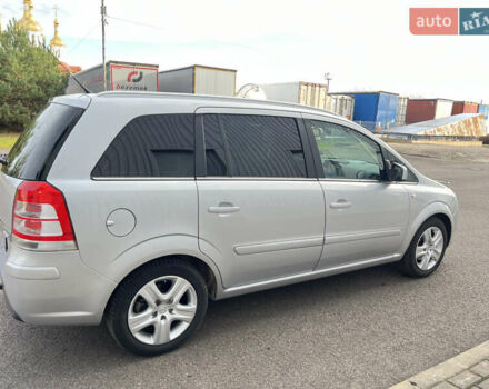 Серый Опель Зафира, объемом двигателя 1.6 л и пробегом 142 тыс. км за 7150 $, фото 20 на Automoto.ua