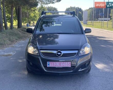 Сірий Опель Зафіра, об'ємом двигуна 1.8 л та пробігом 202 тис. км за 7400 $, фото 1 на Automoto.ua