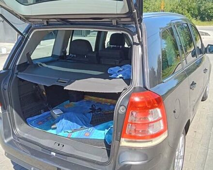 Серый Опель Зафира, объемом двигателя 1.7 л и пробегом 227 тыс. км за 7750 $, фото 7 на Automoto.ua