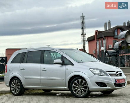Серый Опель Зафира, объемом двигателя 1.7 л и пробегом 192 тыс. км за 7890 $, фото 81 на Automoto.ua