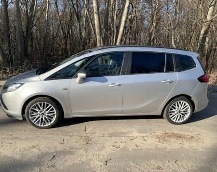 Серый Опель Зафира, объемом двигателя 2 л и пробегом 205 тыс. км за 9500 $, фото 5 на Automoto.ua