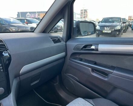 Серый Опель Зафира, объемом двигателя 1.7 л и пробегом 335 тыс. км за 7690 $, фото 32 на Automoto.ua