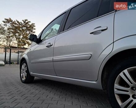 Опель Зафира 2012 в Могилев-Подольском на Automoto.ua Серый Опель Зафира, объемом двигателя 1.8 л и пробегом 259 тыс. км за 7800 $, фото 52 на Automoto.ua