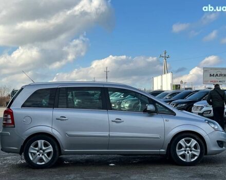 Серый Опель Зафира, объемом двигателя 1.7 л и пробегом 335 тыс. км за 7690 $, фото 9 на Automoto.ua