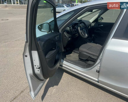 Сірий Опель Зафіра, об'ємом двигуна 1.36 л та пробігом 173 тис. км за 7650 $, фото 13 на Automoto.ua