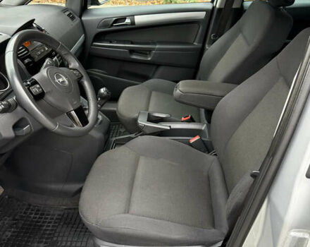 Серый Опель Зафира, объемом двигателя 1.8 л и пробегом 169 тыс. км за 8350 $, фото 30 на Automoto.ua