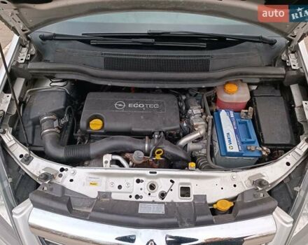 Серый Опель Зафира, объемом двигателя 1.69 л и пробегом 260 тыс. км за 8500 $, фото 12 на Automoto.ua