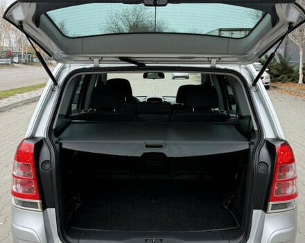 Серый Опель Зафира, объемом двигателя 1.8 л и пробегом 169 тыс. км за 8350 $, фото 29 на Automoto.ua