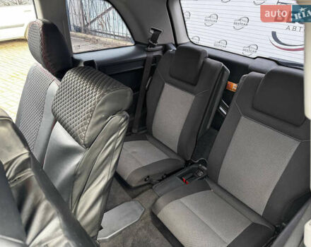 Сірий Опель Зафіра, об'ємом двигуна 1.7 л та пробігом 252 тис. км за 7999 $, фото 15 на Automoto.ua