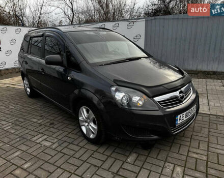Сірий Опель Зафіра, об'ємом двигуна 1.7 л та пробігом 252 тис. км за 7999 $, фото 17 на Automoto.ua