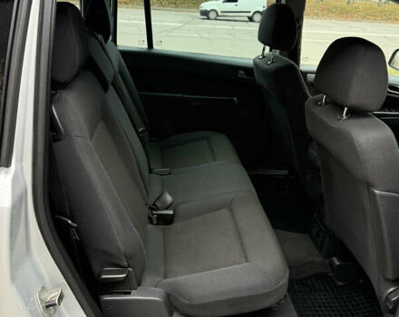 Серый Опель Зафира, объемом двигателя 1.8 л и пробегом 169 тыс. км за 8350 $, фото 45 на Automoto.ua