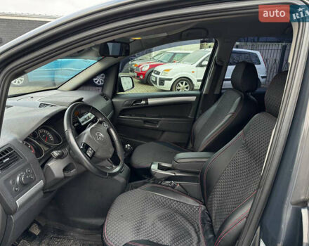 Сірий Опель Зафіра, об'ємом двигуна 1.7 л та пробігом 252 тис. км за 7999 $, фото 6 на Automoto.ua