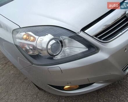 Серый Опель Зафира, объемом двигателя 1.69 л и пробегом 260 тыс. км за 8500 $, фото 24 на Automoto.ua