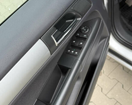 Серый Опель Зафира, объемом двигателя 1.8 л и пробегом 169 тыс. км за 8350 $, фото 37 на Automoto.ua