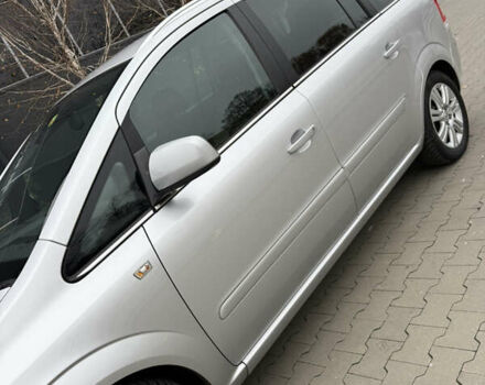 Серый Опель Зафира, объемом двигателя 1.8 л и пробегом 169 тыс. км за 8350 $, фото 10 на Automoto.ua