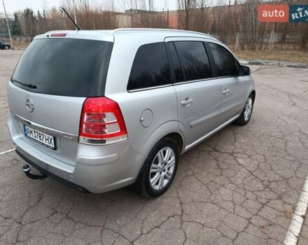 Серый Опель Зафира, объемом двигателя 1.69 л и пробегом 260 тыс. км за 8500 $, фото 19 на Automoto.ua