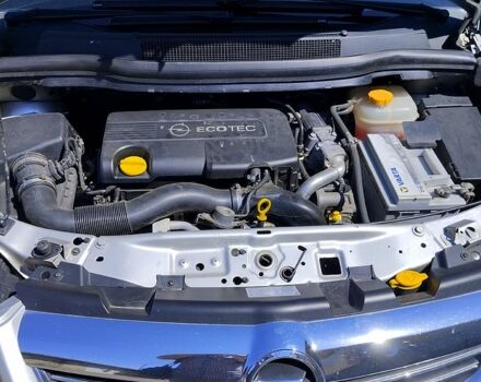 Серый Опель Зафира, объемом двигателя 1.7 л и пробегом 217 тыс. км за 7100 $, фото 2 на Automoto.ua