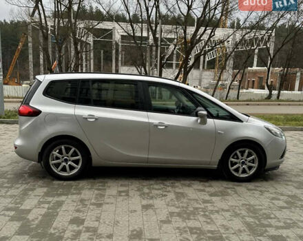 Серый Опель Зафира, объемом двигателя 1.96 л и пробегом 202 тыс. км за 7999 $, фото 4 на Automoto.ua