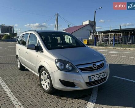 Серый Опель Зафира, объемом двигателя 1.7 л и пробегом 236 тыс. км за 7100 $, фото 10 на Automoto.ua