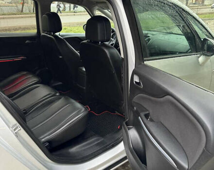 Серый Опель Зафира, объемом двигателя 1.96 л и пробегом 202 тыс. км за 7999 $, фото 21 на Automoto.ua