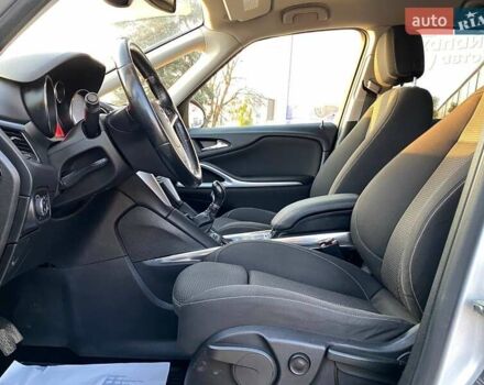 Серый Опель Зафира, объемом двигателя 2 л и пробегом 306 тыс. км за 9700 $, фото 9 на Automoto.ua