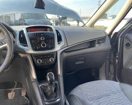 Серый Опель Зафира, объемом двигателя 0 л и пробегом 222 тыс. км за 5900 $, фото 13 на Automoto.ua