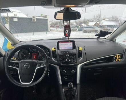 Серый Опель Зафира, объемом двигателя 1.6 л и пробегом 240 тыс. км за 9850 $, фото 5 на Automoto.ua