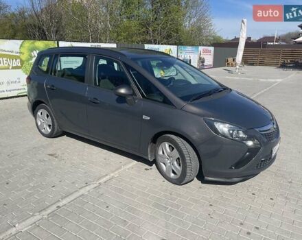 Серый Опель Зафира, объемом двигателя 2 л и пробегом 220 тыс. км за 10750 $, фото 4 на Automoto.ua